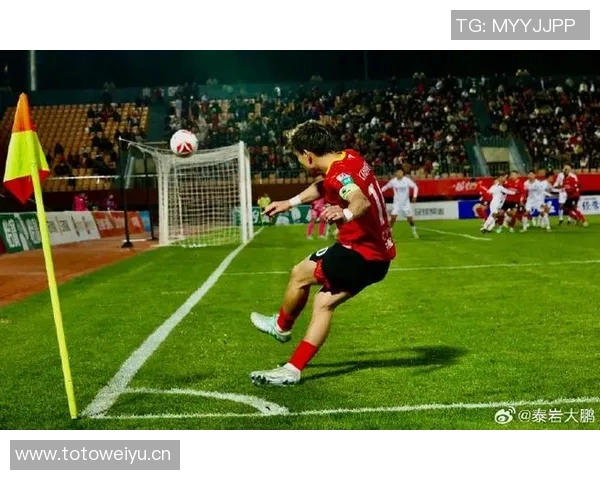 角球战术与进攻配合的创新探索及其在现代足球比赛中的应用解析 角球战术与进攻配合的创新探索及其在现代足球比赛中的应用解析