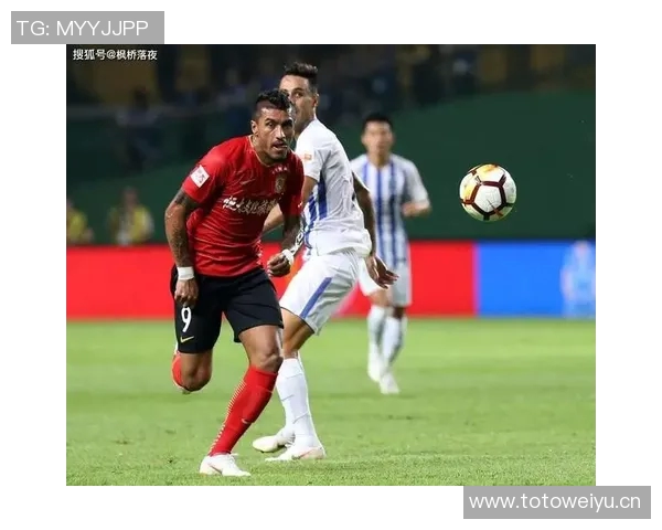 广州足球队边路渗透战术解析与实战应用深度剖析 广州足球队边路渗透战术解析与实战应用深度剖析